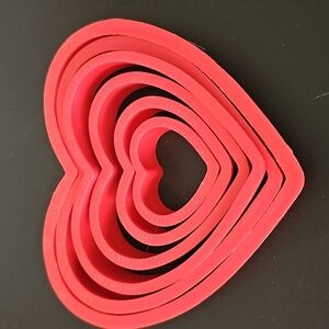 6 Red Heart-Shaped Cookie Cutters